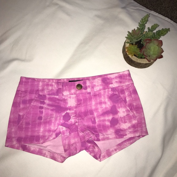 American Eagle Outfitters Pants - 5/$25💕AEO Tie Dye Shortie Denim/Jean Shorts